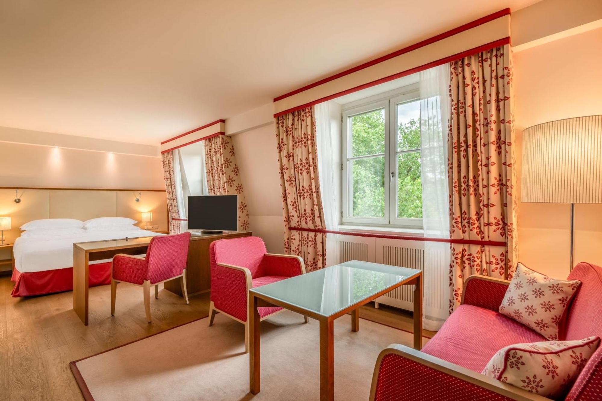 Sheraton Grand Залцбург Екстериор снимка